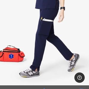 FIGS Yola size SMALL pants